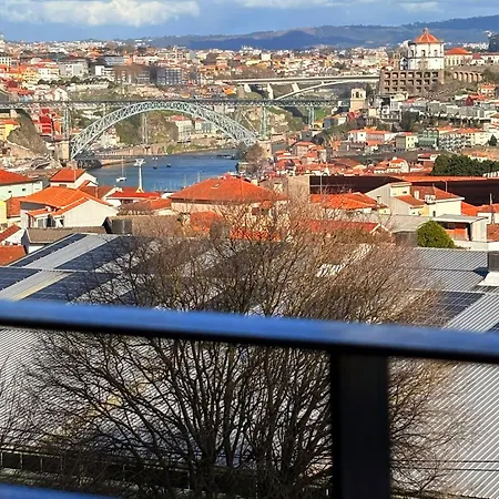 New Douro Tower 206 With Shared Pool And Parking