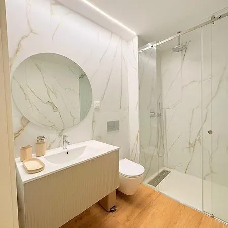 New Douro Tower 206 With Shared Pool And Parking Vila Nova de Gaia