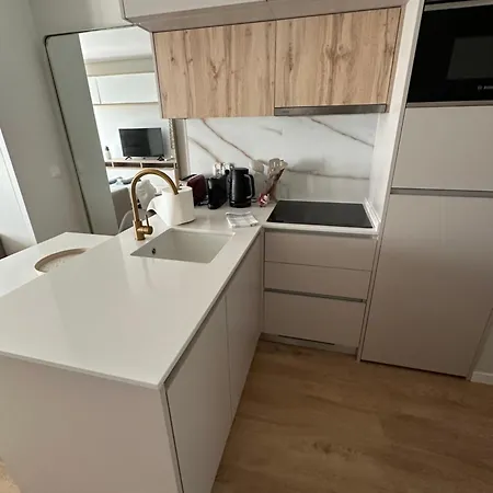 New Douro Tower 206 With Shared Pool And Parking *