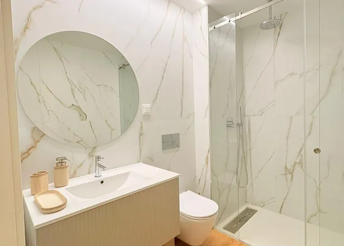 New Douro Tower 206 With Shared Pool And Parking Vila Nova de Gaia