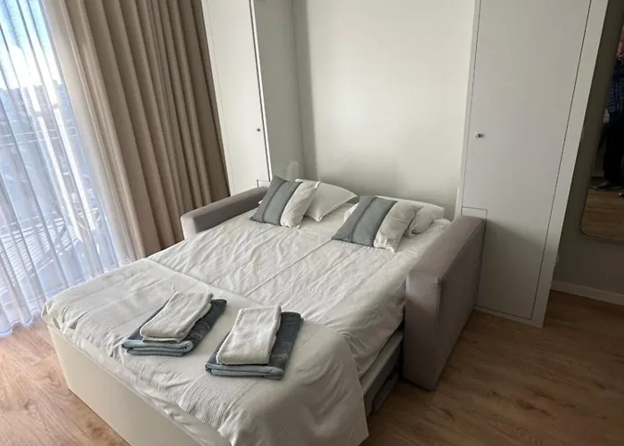 New Douro Tower 206 With Shared Pool And Parking *